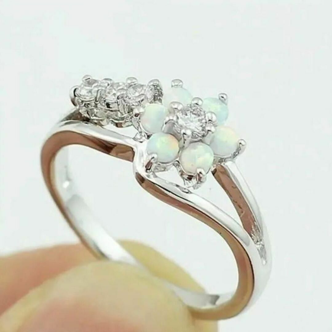 779 シルバー フラワー リング czダイヤモンド オパール ハワイアン 花 レディースのアクセサリー(リング(指輪))の商品写真