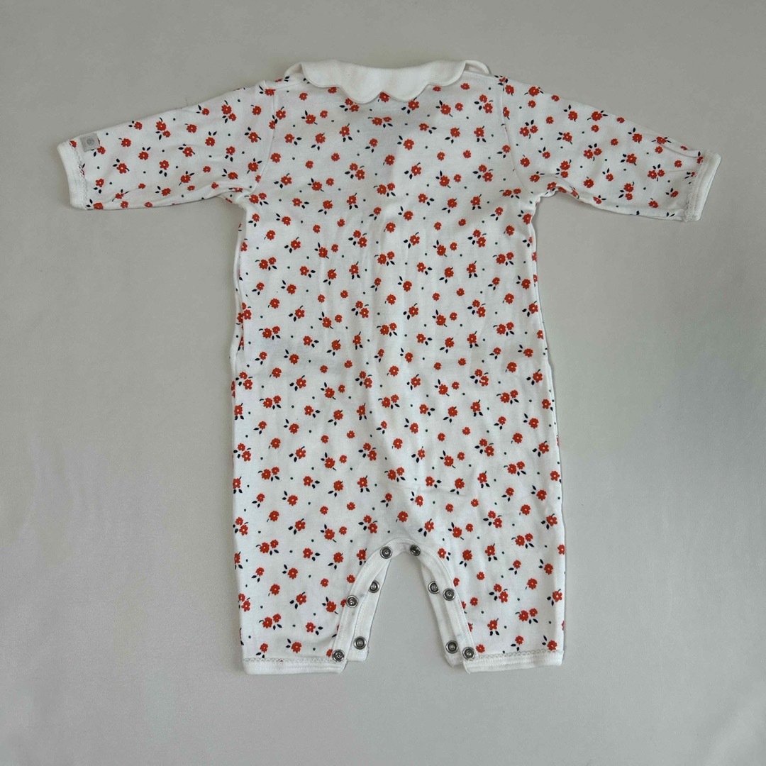 PETIT BATEAU(プチバトー)のプチバトー　ロンパース　花柄　3m/60㎝ キッズ/ベビー/マタニティのベビー服(~85cm)(ロンパース)の商品写真