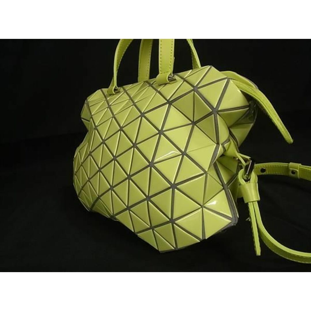 ISSEY MIYAKE(イッセイミヤケ)の■新品同様■ BAO BAO ISSEY MIYAKE バオバオイッセイミヤケ PVC 2WAY ハンドバッグ ショルダー レディース イエロー系 AW5148 レディースのアクセサリー(その他)の商品写真