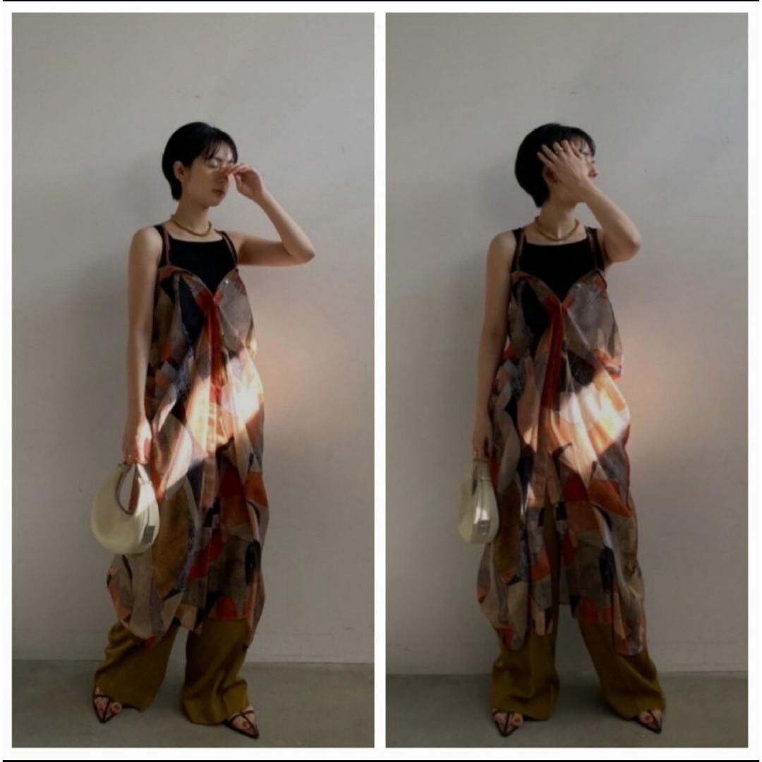 Ameri VINTAGE(アメリヴィンテージ)のAMERI MEDI MURAL TRANSFORM DRESS レディースのワンピース(ロングワンピース/マキシワンピース)の商品写真