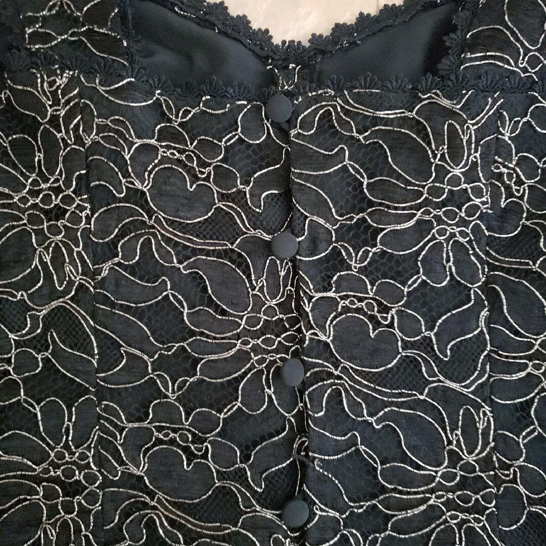 d.i.a(ダイア)の黒×金セクシートップス レディースのトップス(シャツ/ブラウス(半袖/袖なし))の商品写真
