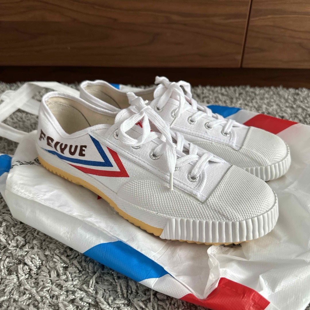 FEIYUE スニーカー　新品未使用　260 27cmの方向け メンズの靴/シューズ(スニーカー)の商品写真