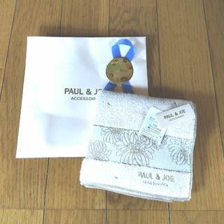 ポールアンドジョー(PAUL & JOE)のPAUL＆JOE　新品　袋あり　ハンカチ(ハンカチ)