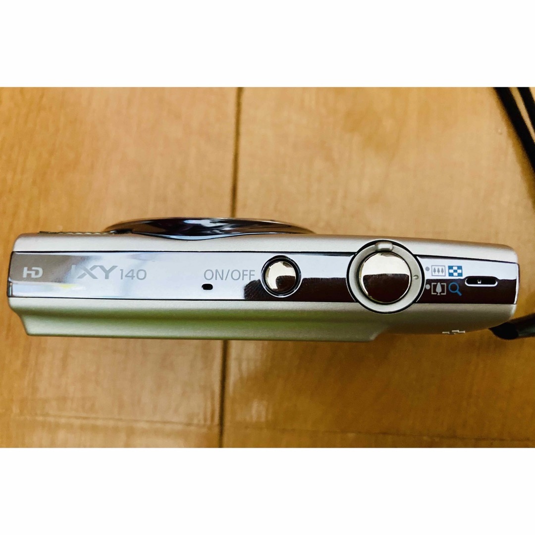 Canon(キヤノン)のデジカメ　Canon IXY140  スマホ/家電/カメラのカメラ(コンパクトデジタルカメラ)の商品写真