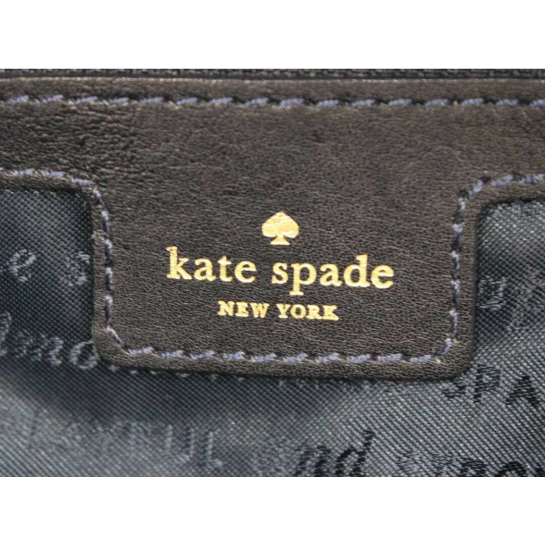 kate spade new york(ケイトスペードニューヨーク)の【夏物 新入荷】◇kate spade new york/ケイトスペードニューヨーク◇VERANDA PLACE/総柄巾着ワンショルダーバッグ/PXRU2615/トートバッグ/レザー切替/BAG/鞄 ネイビー×ホワイト/紺×白 レディース【中古】夏 214042 レディースのバッグ(メッセンジャーバッグ)の商品写真