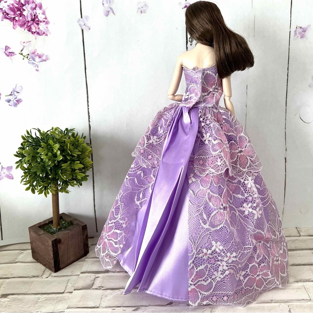 ポピーパーカー　バービー人形　服　刺繍ドレス　パープル×ピンク　花の刺繍 ハンドメイドのぬいぐるみ/人形(人形)の商品写真
