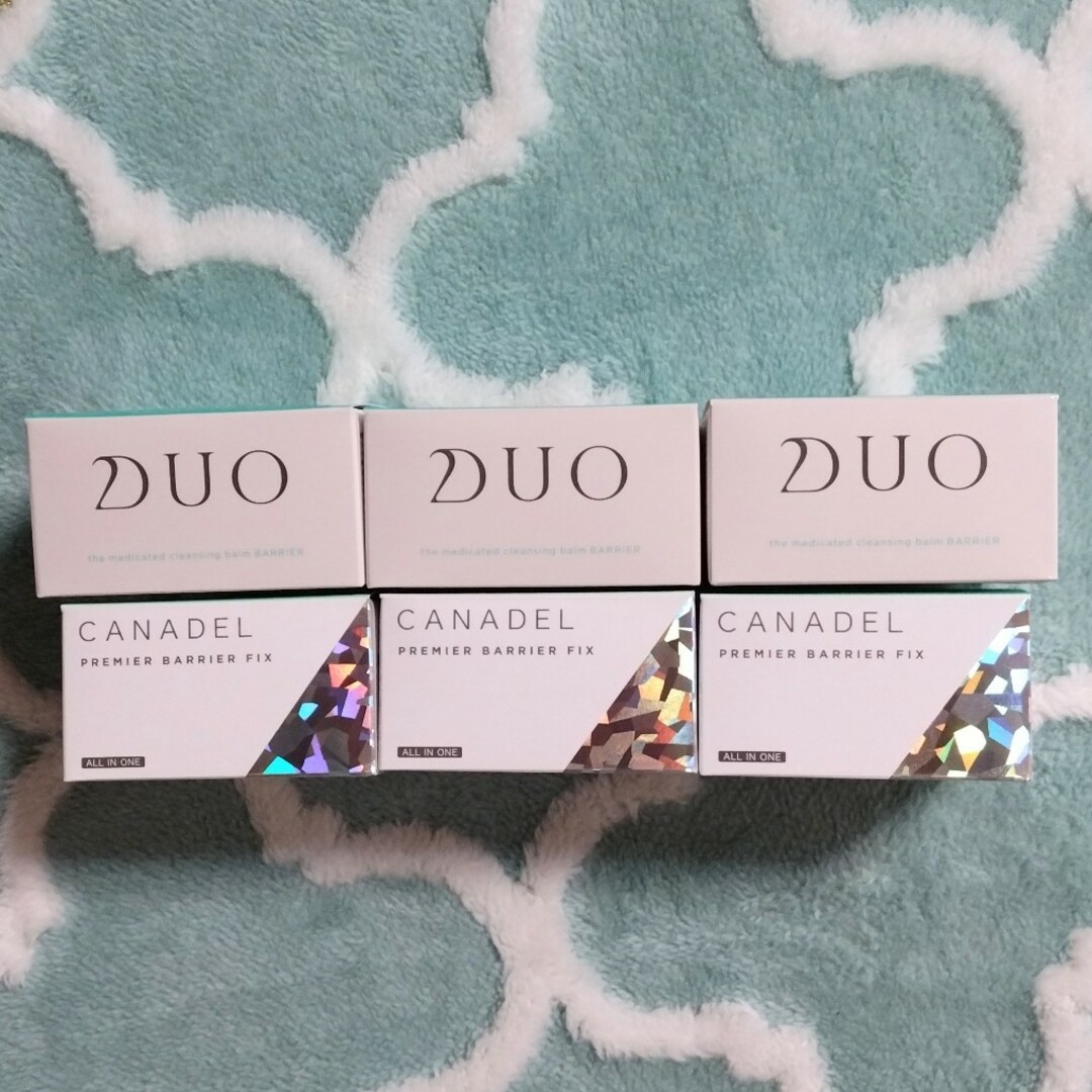 DUO ザ 薬用クレンジング 3個  CANADELプレミアバリアフィックス3個 コスメ/美容のスキンケア/基礎化粧品(クレンジング/メイク落とし)の商品写真