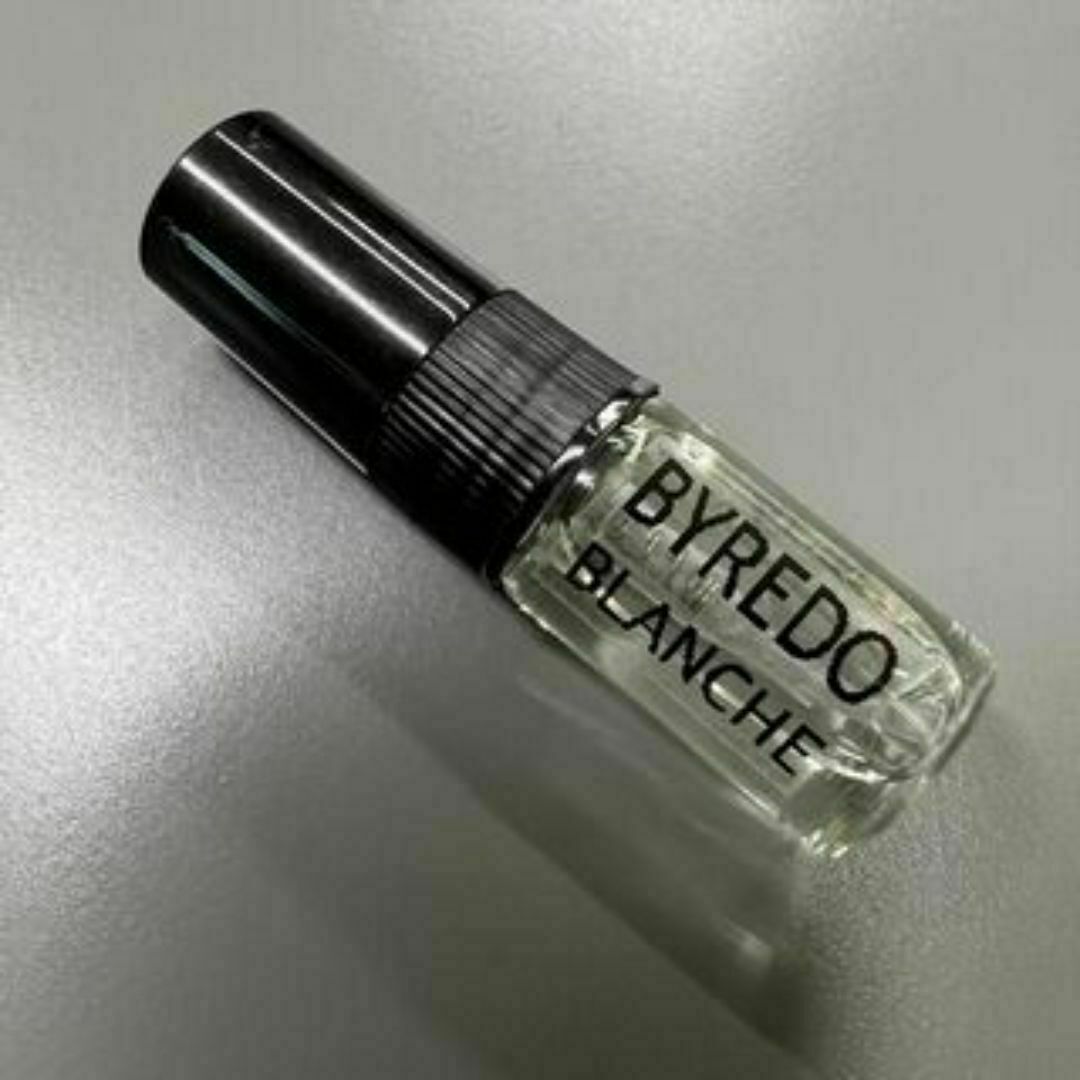 BYREDO(バレード)の即購入OK　バイレード　ブランシュ　1.5ml　香水 コスメ/美容の香水(ユニセックス)の商品写真