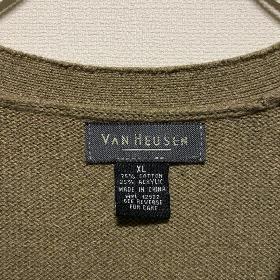 VINTAGE(ヴィンテージ)のアメリカ古着　VAN HEUSEN ニット　セーター　ベスト　くるみボタン メンズのトップス(ニット/セーター)の商品写真