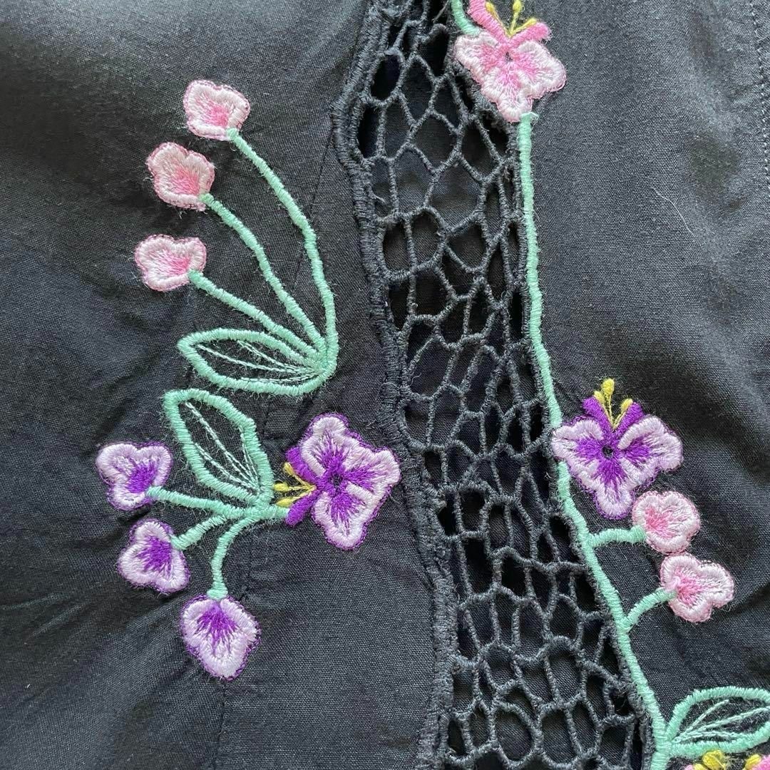 VINTAGE(ヴィンテージ)のヴィンテージ　メッシュ編み　花刺繍　キャミワンピース　前ボタン　かぎ編み レディースのワンピース(ロングワンピース/マキシワンピース)の商品写真
