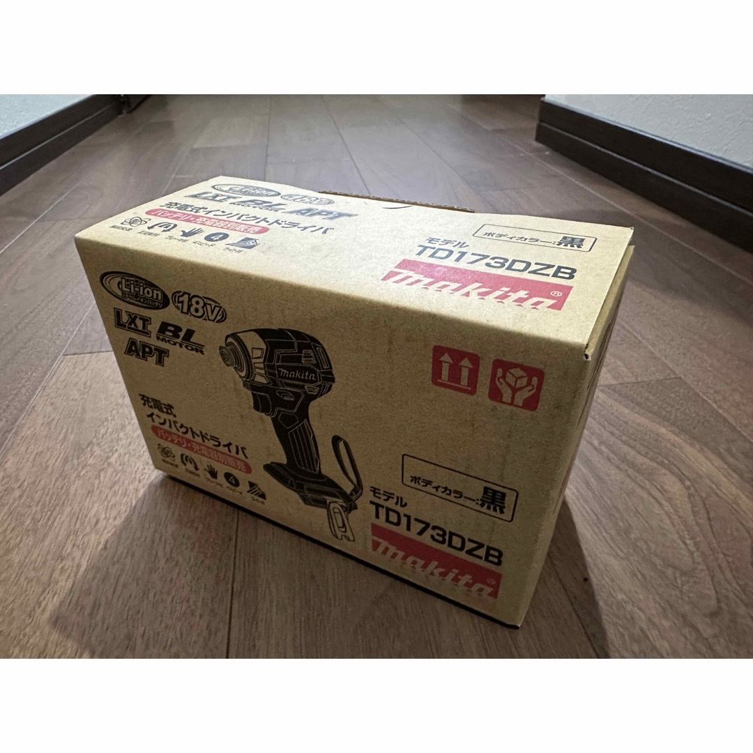 Makita(マキタ)の㈱マキタ 18V 充電式インパクトドライバ TD173DZB スポーツ/アウトドアの自転車(工具/メンテナンス)の商品写真