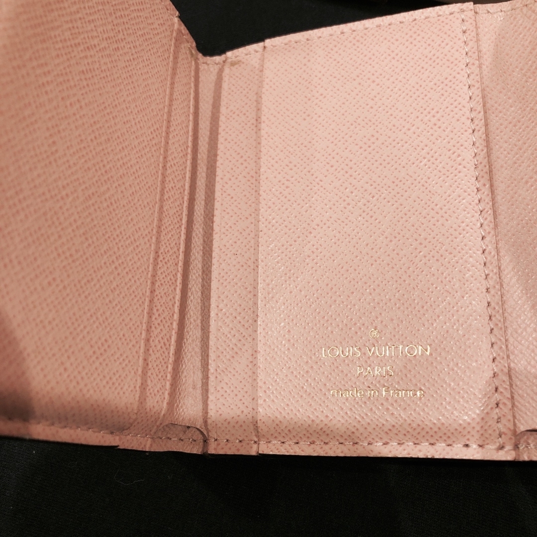LOUIS VUITTON(ルイヴィトン)の美品　ルイヴィトン  ポルトフォイユゾエ 折り財布 レディースのファッション小物(財布)の商品写真