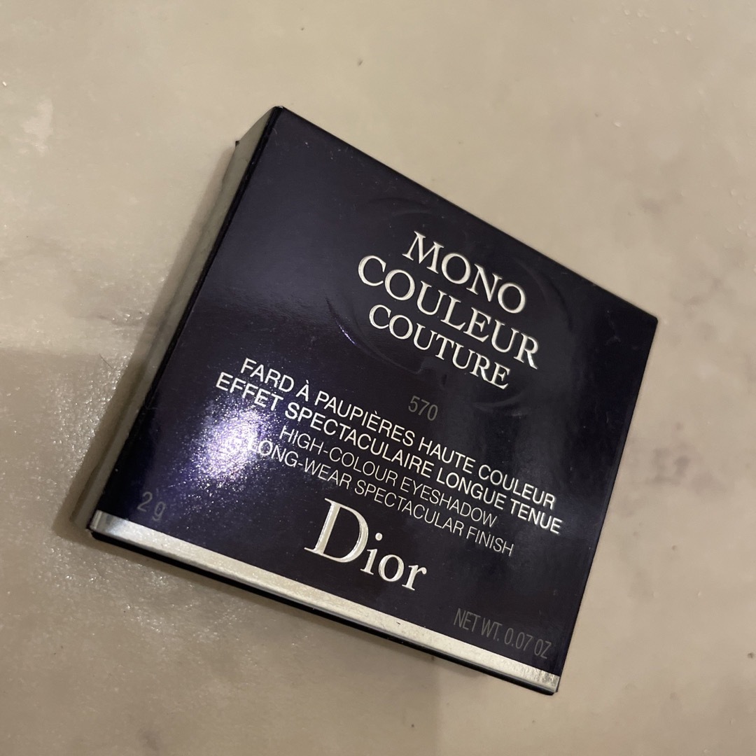 Dior(ディオール)のdior アイシャドウ　モノ クルール クチュール　570 コスメ/美容のベースメイク/化粧品(アイシャドウ)の商品写真