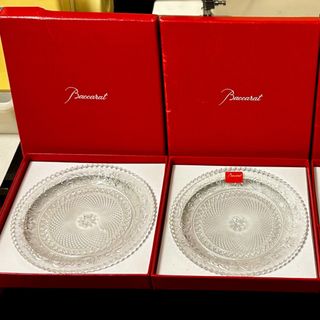 Baccarat - 未使用　バカラ　ペア　アラベスク　プレート　2枚　set お皿　純正箱　セット