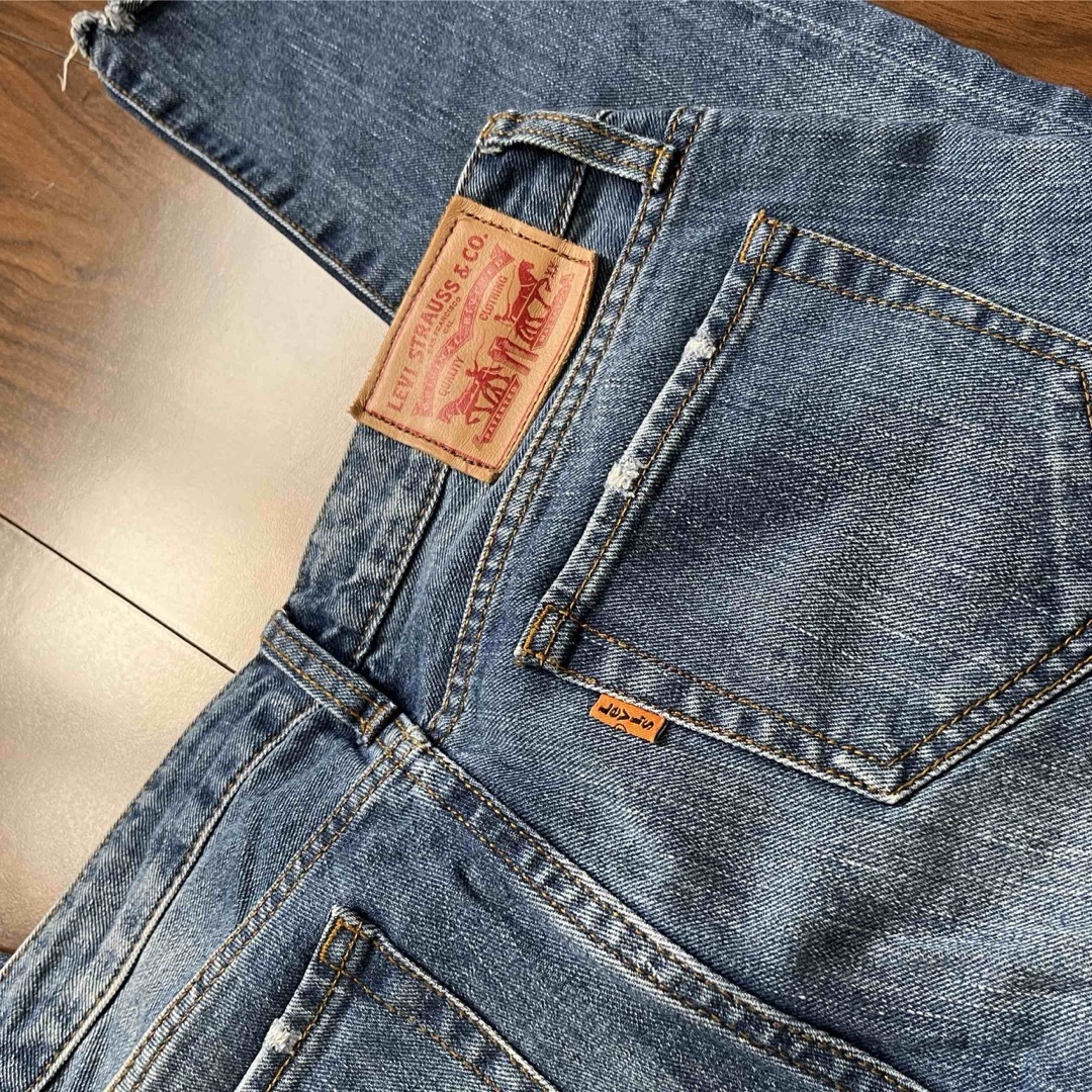 Levi's(リーバイス)のリーバイス　Levi's リメイクデニム　ダメージデニム レディースのパンツ(デニム/ジーンズ)の商品写真