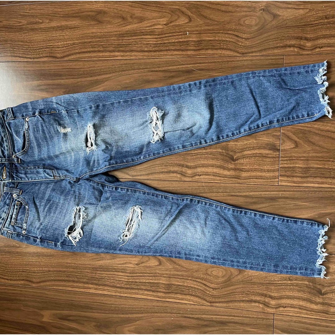 Levi's(リーバイス)のリーバイス　Levi's リメイクデニム　ダメージデニム レディースのパンツ(デニム/ジーンズ)の商品写真