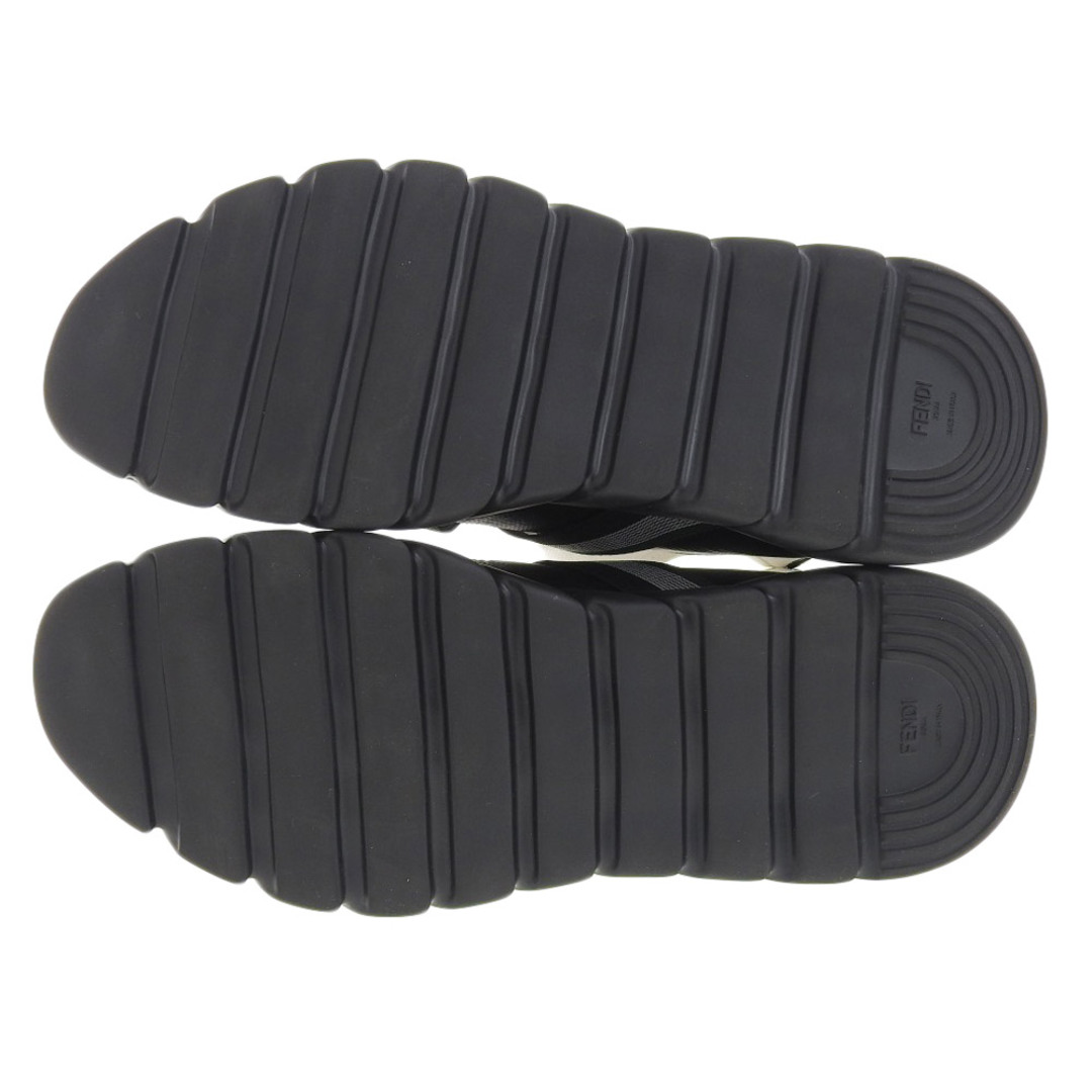 FENDI(フェンディ)の【本物保証】 美品 フェンディ FENDI ベルト スニーカー 靴 キャンバス ホワイト ブラック 黒 9 1/2 シンプル メンズ メンズの靴/シューズ(スニーカー)の商品写真