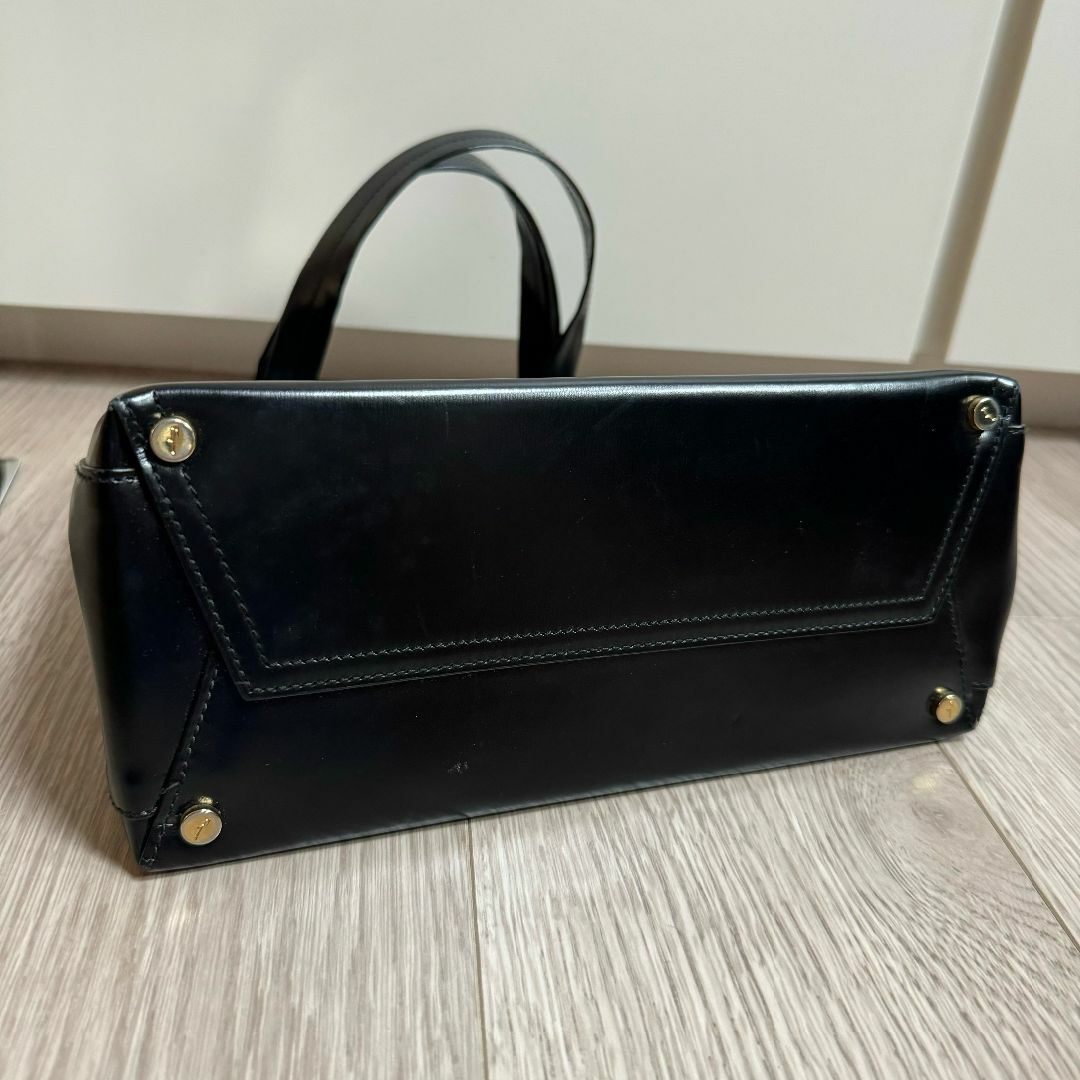 Salvatore Ferragamo(サルヴァトーレフェラガモ)の極美品✨フェラガモ ハンドバッグ ヴァラ レザー フォーマル Ferragamo レディースのバッグ(ハンドバッグ)の商品写真