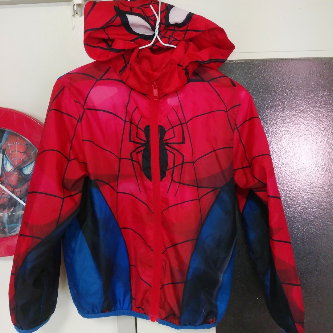 H＆M　スパイダーマン　ジャンパー110/116サイズ