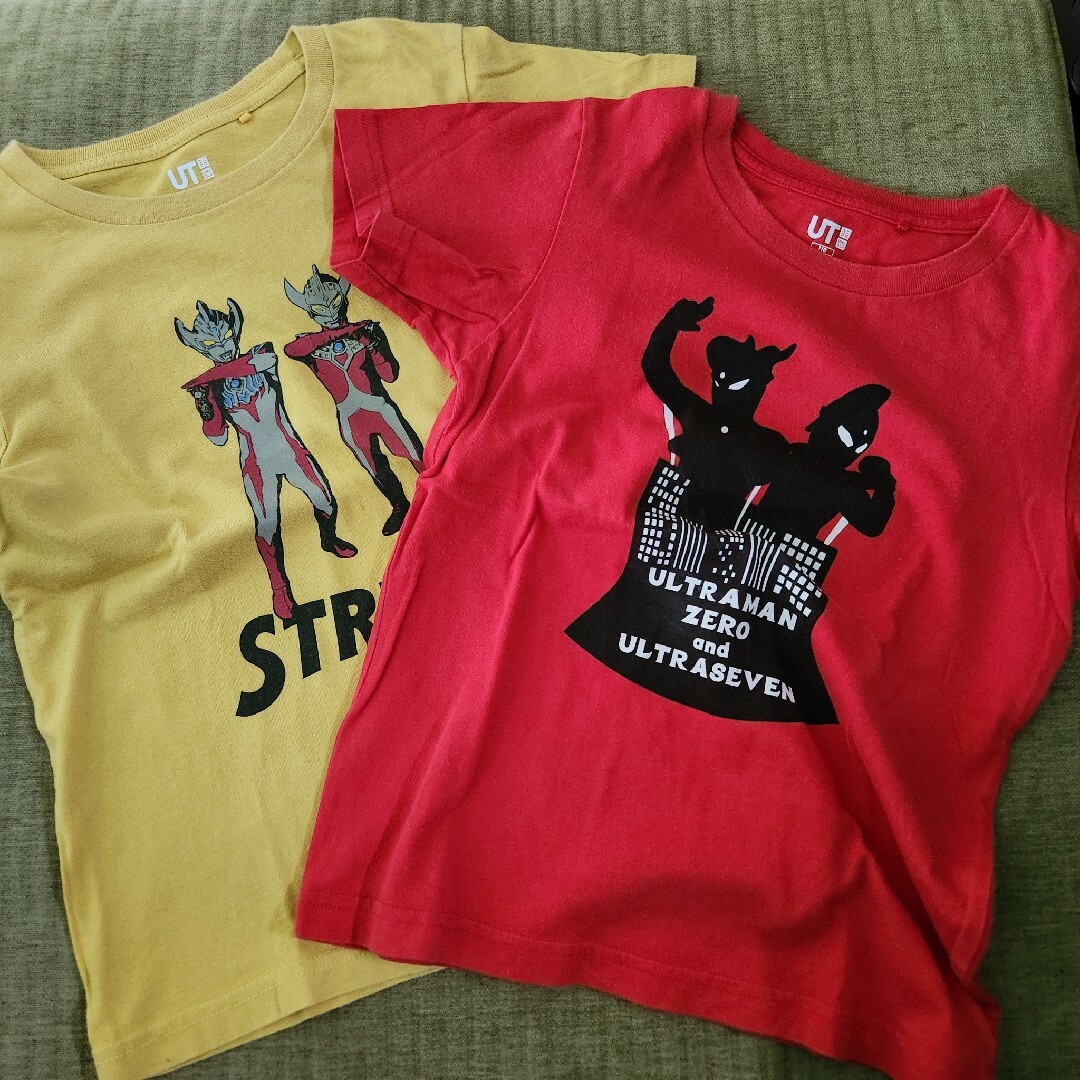 UNIQLO(ユニクロ)のウルトラマン 半袖Tシャツ 110 2枚セット セブン タロウ ゼロ タイガ キッズ/ベビー/マタニティのキッズ服男の子用(90cm~)(Tシャツ/カットソー)の商品写真