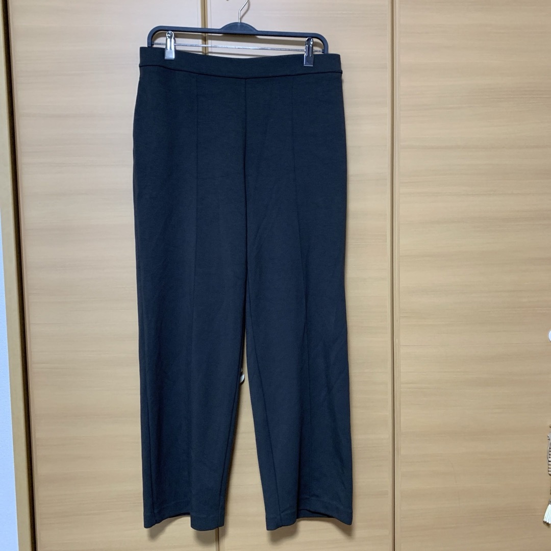 UNIQLO(ユニクロ)のワイドパンツ　L L レディースのパンツ(カジュアルパンツ)の商品写真