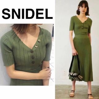 スナイデル(SNIDEL)のSNIDEL スナイデル ハーフスリーブボタンニットトップス(カットソー(半袖/袖なし))