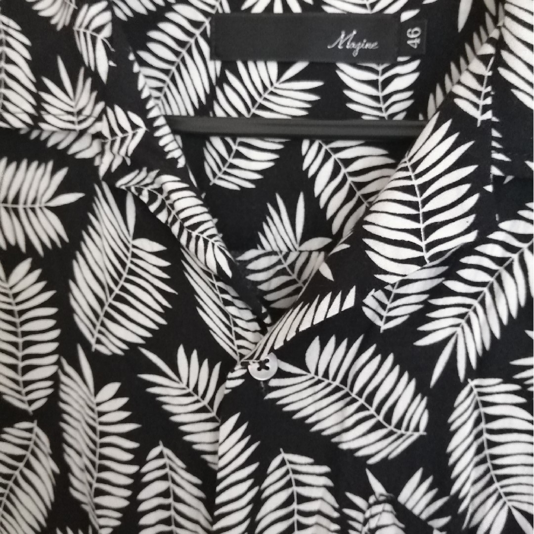 Cambio(カンビオ)のマージン magine 開襟 半袖シャツ ボタニカル柄 メンズのトップス(シャツ)の商品写真