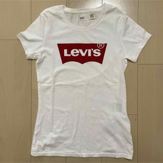 リーバイス(Levi's)のTシャツ 半袖Tシャツ  ロゴ 白　レディース　Levis xs(Tシャツ(半袖/袖なし))