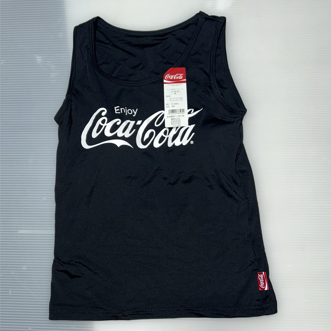 コカ・コーラ(コカコーラ)のコカコーラ　カップ付きタンクトップ新品未使用タグ付き　Mサイズ レディースのトップス(タンクトップ)の商品写真