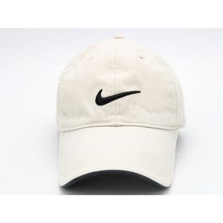 NIKE - 【新入荷】◇NIKE GOLF/ナイキゴルフ◇ロゴキャップ/刺しゅう/スポーツ/帽子/小物 ライトベージュ レディース メンズ ユニセックス FREE【中古】春夏秋冬 hat etc 314042