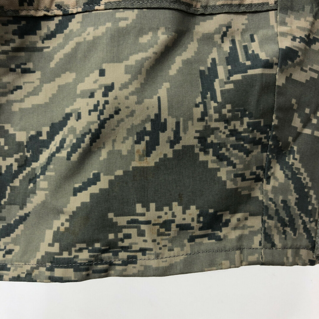 2000年代～ 米軍実物 U.S.AIRFORCE APECS GORETEXパンツ 防水 ミリタリー ABUカモ (メンズ M) 中古 古着 Q3465 メンズのパンツ(その他)の商品写真