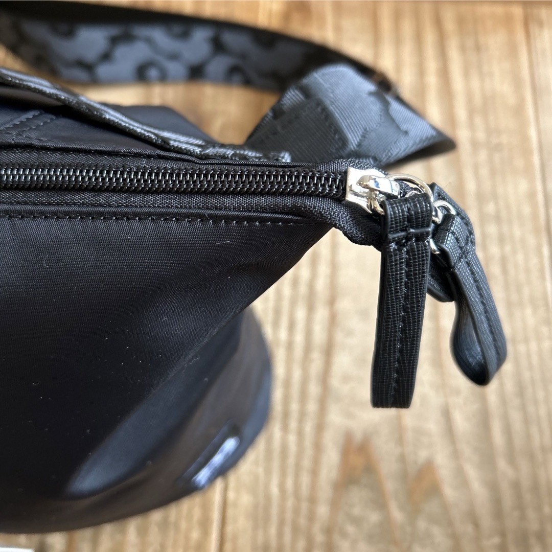 marimekko(マリメッコ)の【週末特別価格】　マリメッコ　ショルダーバッグ 　Carry All Solid レディースのバッグ(ショルダーバッグ)の商品写真