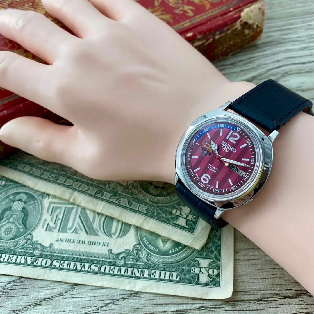SEIKO(セイコー)の【かっこいい】セイコー5 バルセロナ メンズ腕時計 レッド 自動巻 ヴィンテージ メンズの時計(腕時計(アナログ))の商品写真