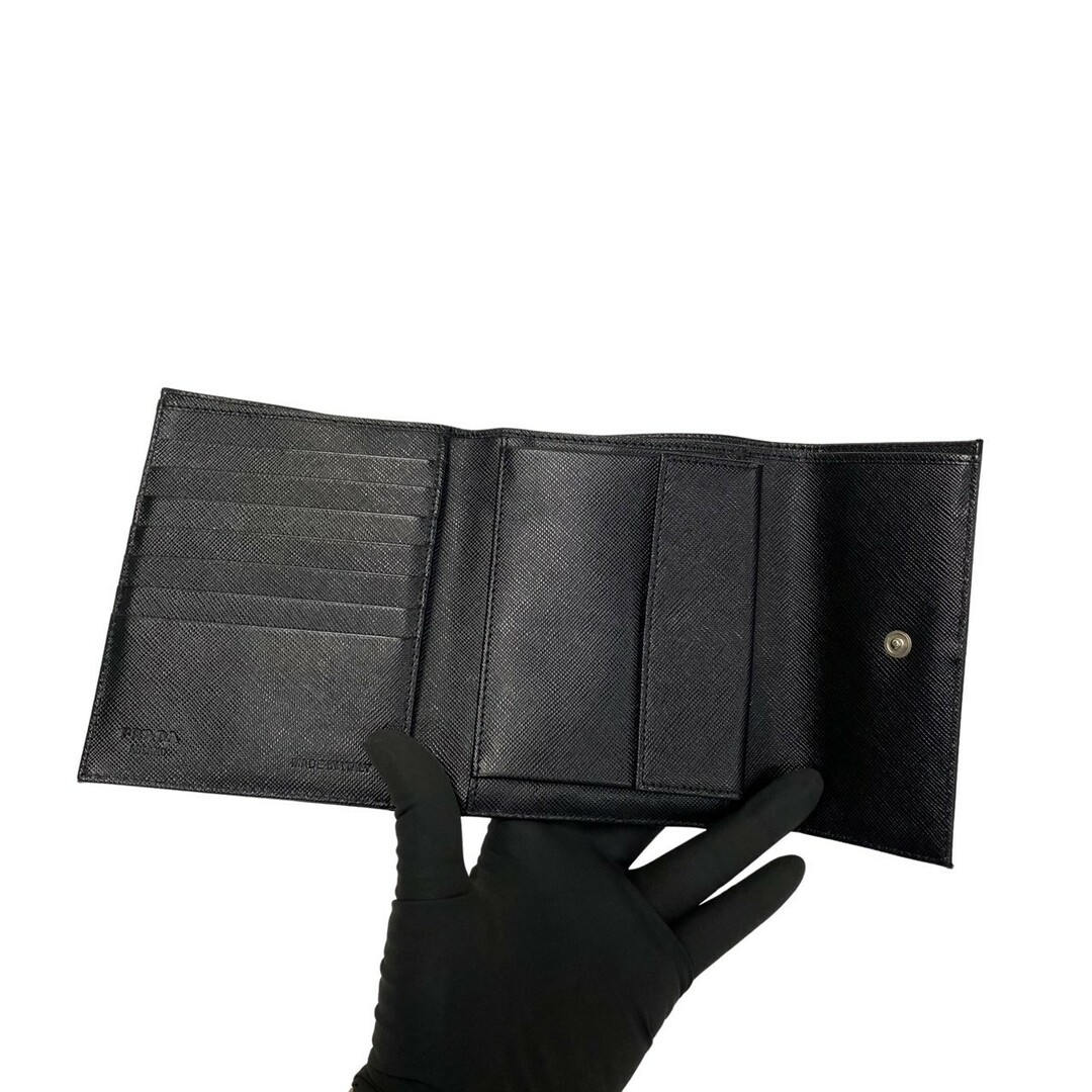 PRADA - ほぼ未使用 希少品 PRADA プラダ 三角ロゴ 金具 ナイロン PRADA - ほぼ未使用 希少品 PRADA プラダ 三角ロゴ 金具 ナイロン