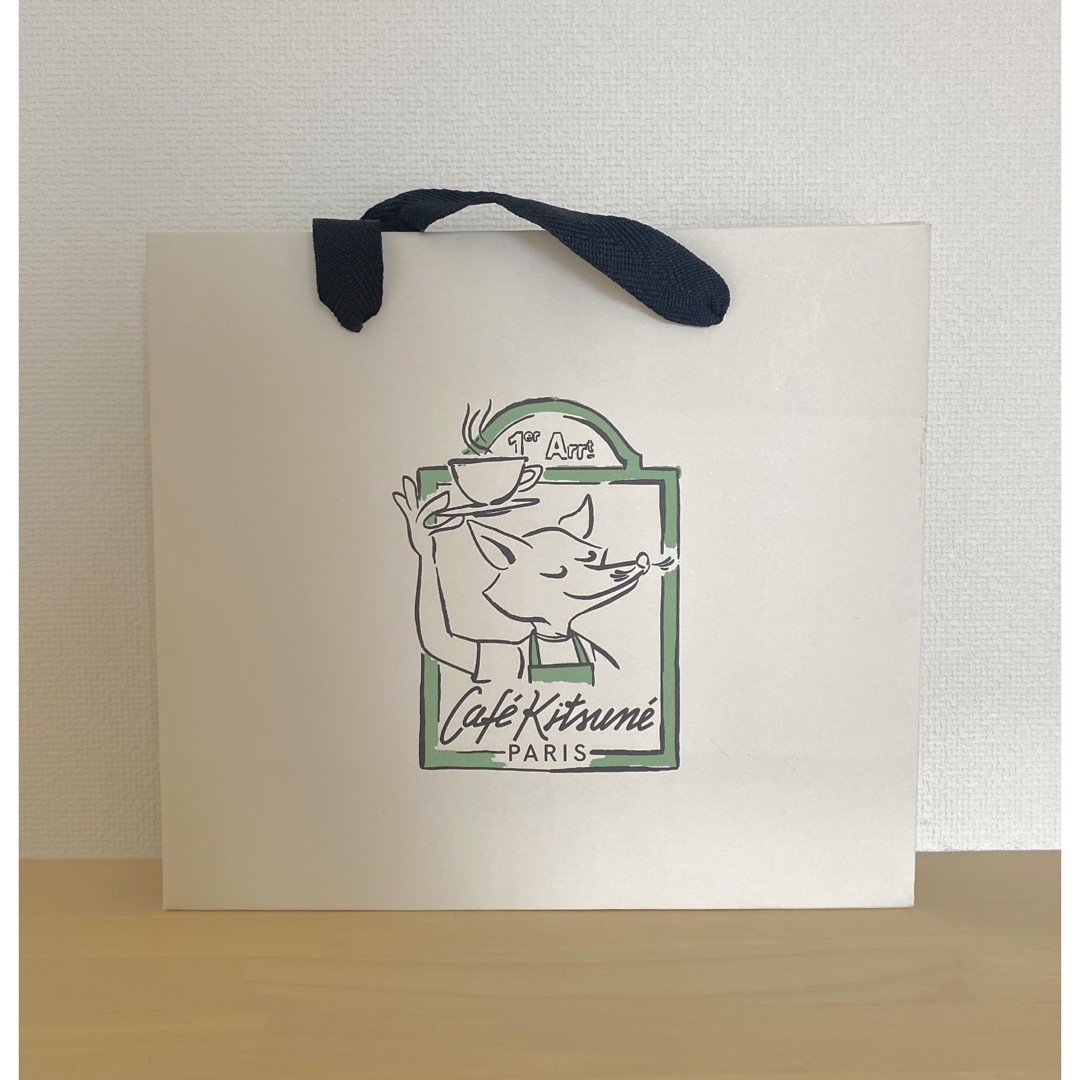 KITSUNE(キツネ)のカフェキツネ　紙袋 レディースのバッグ(ショップ袋)の商品写真