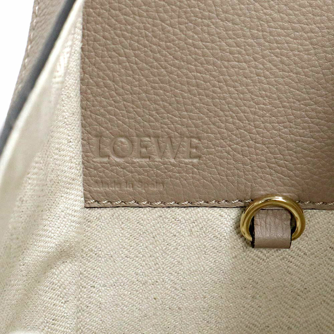 LOEWE(ロエベ)のロエベ ハンモック スモール ショルダー ハンドバッグ 2way 斜め掛け ソフトグレインカーフ レザー サンド ミンク ゴールド金具 38712KBN60 LOEWE（新品・未使用品） レディースのバッグ(ショルダーバッグ)の商品写真