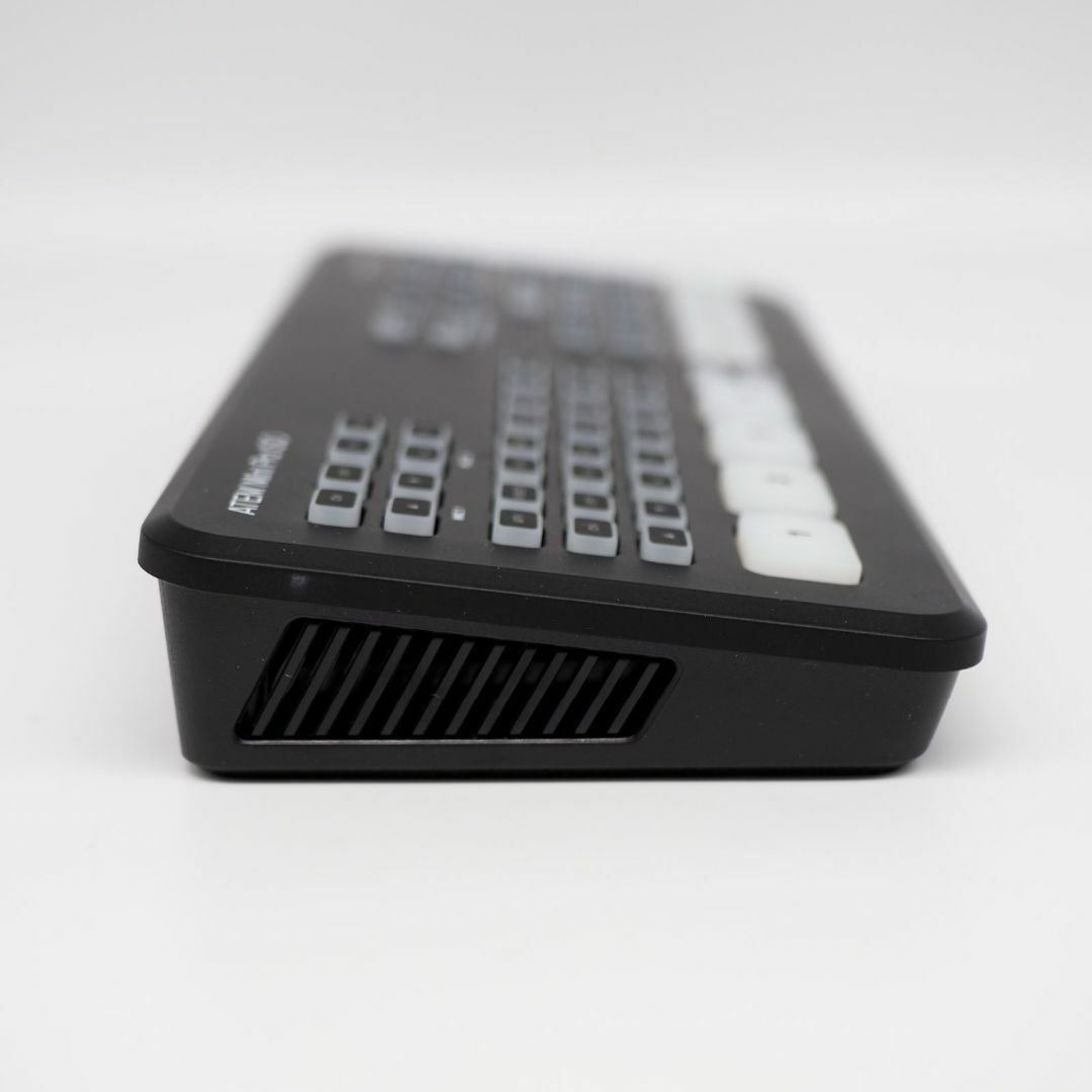 Blackmagicdesign(ブラックマジック)のBlackmagicDesign ATEM Mini Pro ISO スマホ/家電/カメラのカメラ(その他)の商品写真