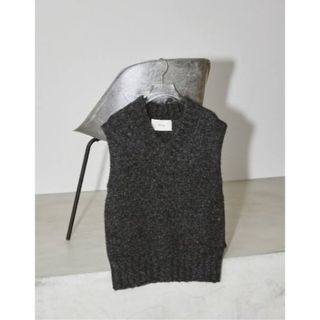 人気商品　Mottle Yarn Knit Vest