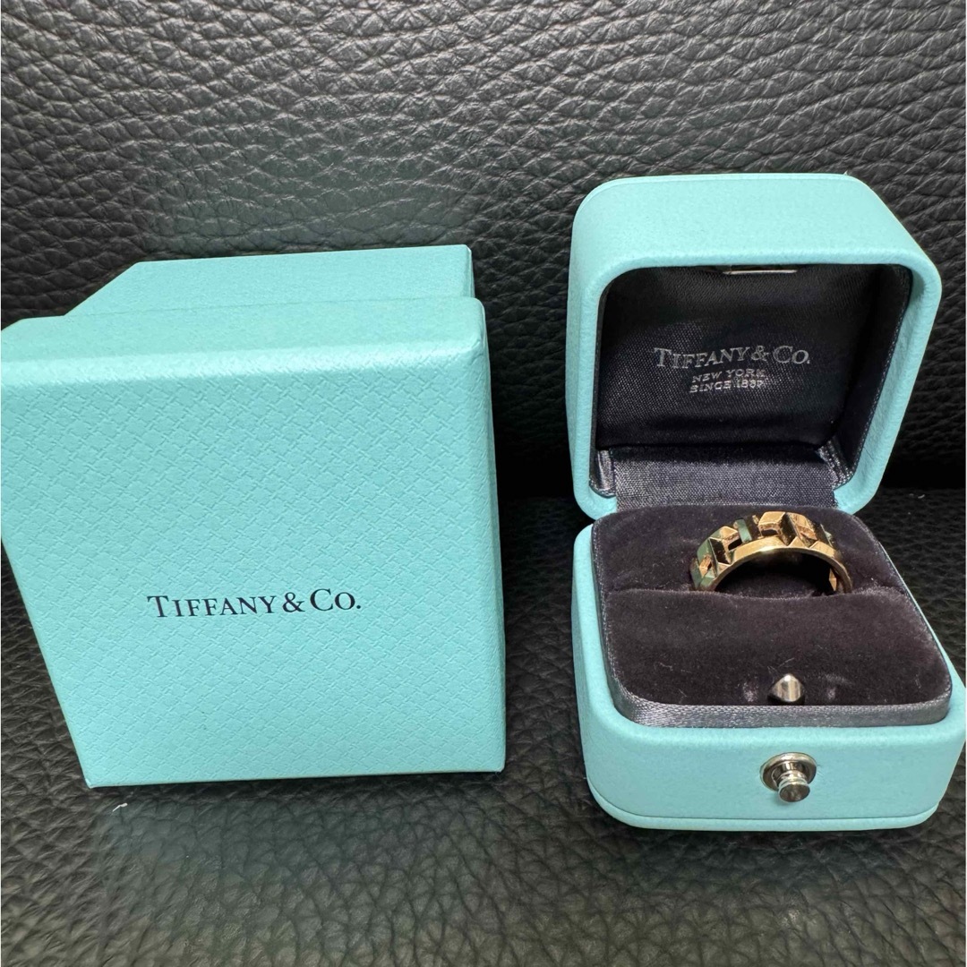 Tiffany & Co.(ティファニー)のティファニー  Tiffany & Co.  T True 8MM リング レディースのアクセサリー(リング(指輪))の商品写真