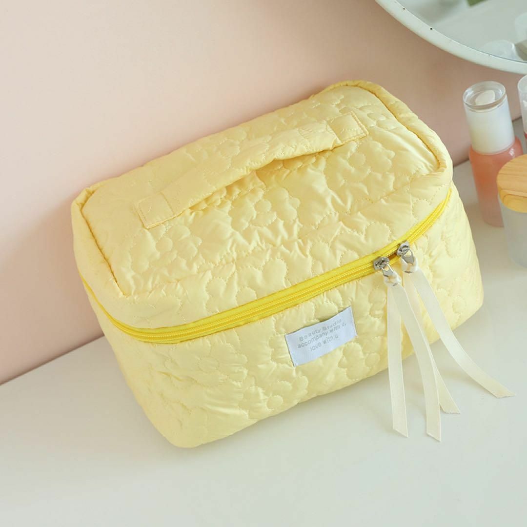 大容量❣️コスメ ポーチ 黄色 化粧 バッグ メイク道具  韓国 黒 ポーチ レディースのバッグ(その他)の商品写真