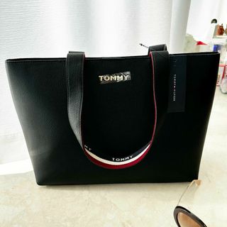 TOMMY HILFIGER - トミーヒルフィガー トートバッグ ブラック A4サイズ収納可能