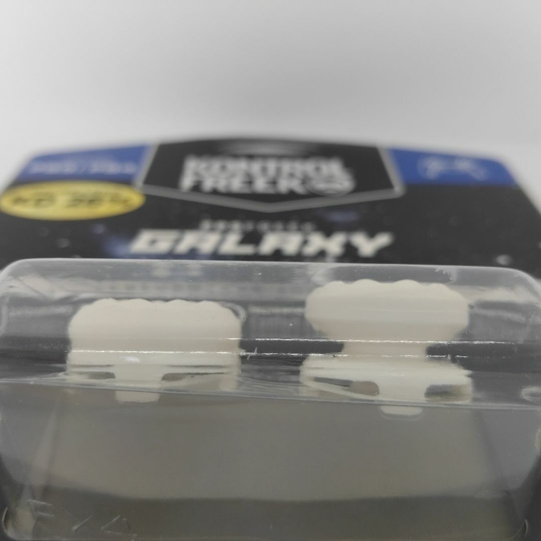 KontrolFreek FPSフリーク Galaxy white 白 エンタメ/ホビーのゲームソフト/ゲーム機本体(その他)の商品写真