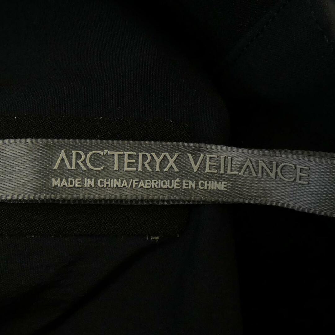 ARC'TERYX(アークテリクス)のアークテリクスヴェイランス ARCTERYX VEILANCE ブルゾン メンズのジャケット/アウター(ブルゾン)の商品写真