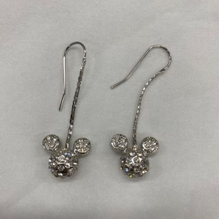 ミッキー　ピアス