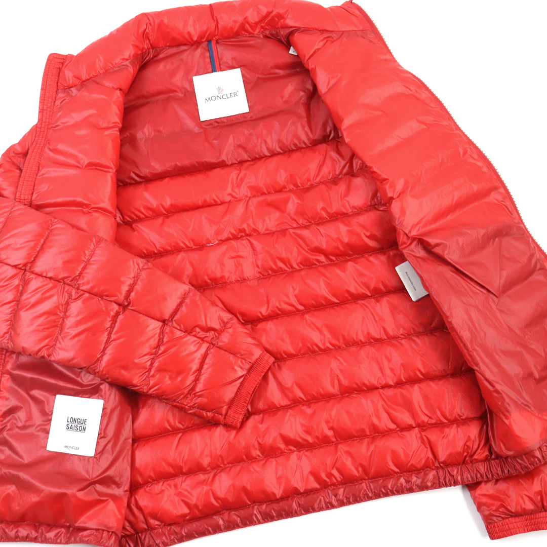 MONCLER(モンクレール)の極美品○MONCLER モンクレール F10911A11600 53029 PETICHET GIUBBOTTO ぺティシェ ロゴワッペン付き トリコロール スタンドカラー ダブルジップ ダウンジャケット レッド 1 正規品 メンズ メンズのジャケット/アウター(ダウンジャケット)の商品写真