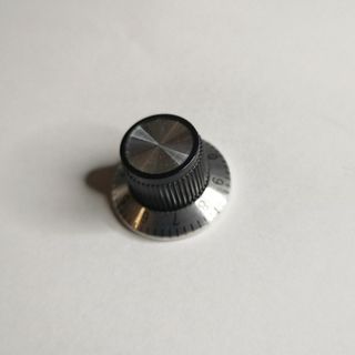 アルミニウムノブ 24mm ナンバーあり0-9 レトロ メタリック (エフェクター)