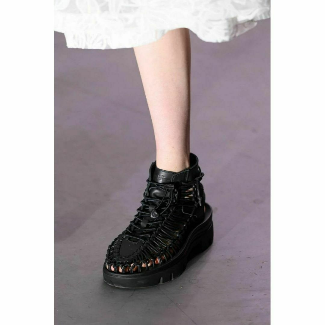 noir kei ninomiya(ノワールケイニノミヤ)のKEEN キーン ノワール NOIR コラボ コラボレーション 25cm 黒 レディースの靴/シューズ(スニーカー)の商品写真