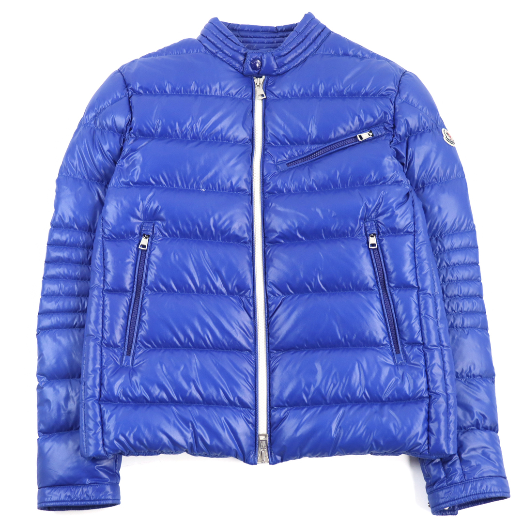 MONCLER(モンクレール)の極美品○MONCLER モンクレール E20914091605 68950 BERRIAT GIUBBOTTO ロゴワッペン付き キルティング加工 スタンドカラー ダブルジップ バイカーダウンジャケット ブルー 4 正規品 メンズ メンズのジャケット/アウター(ダウンジャケット)の商品写真