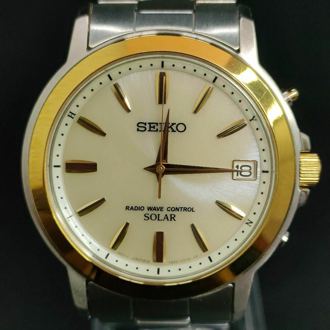 SEIKO(セイコー)の極美品【稼働品】SEIKO　セイコー　7B52　ゴールド　シルバー　電波ソーラー メンズの時計(腕時計(アナログ))の商品写真