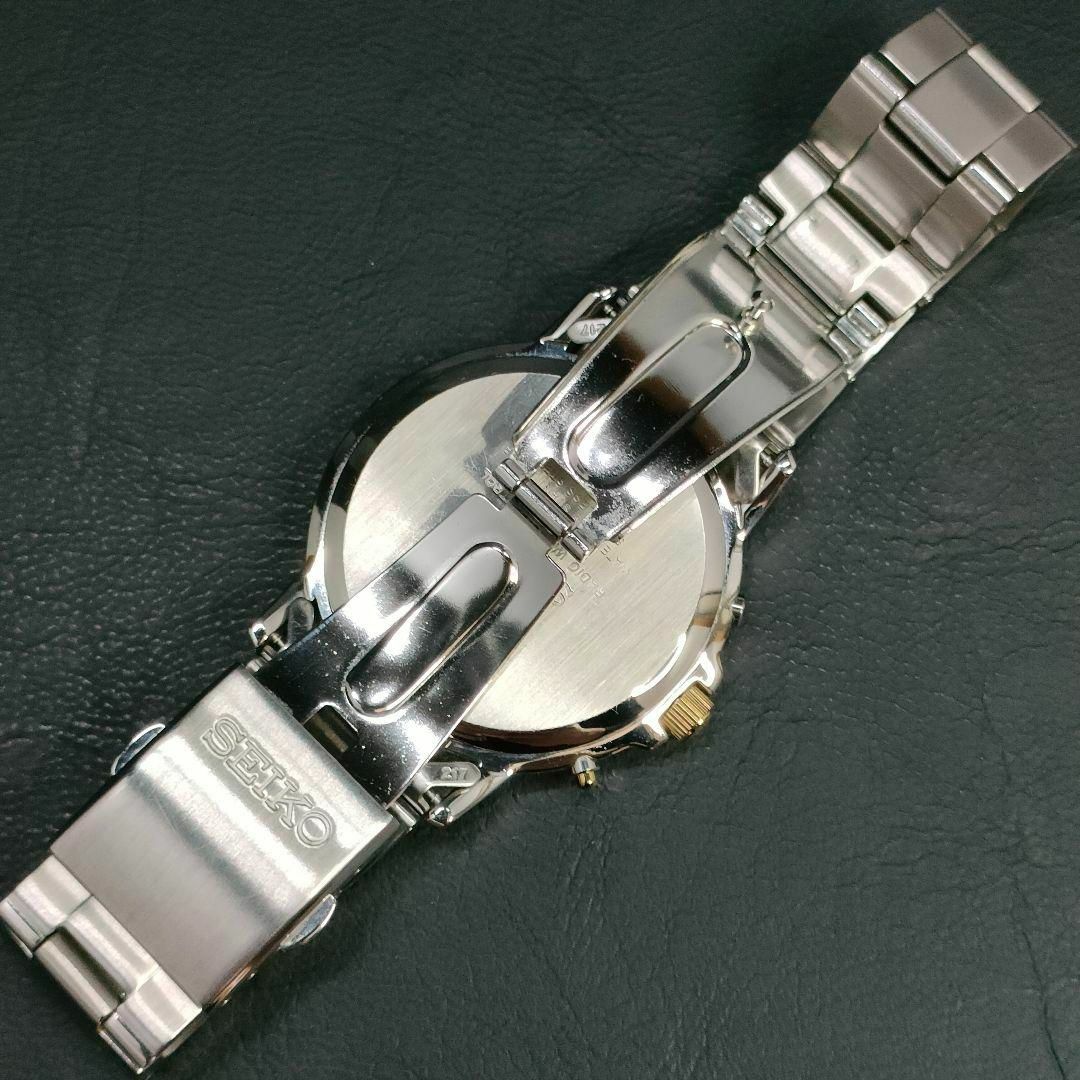 SEIKO(セイコー)の極美品【稼働品】SEIKO　セイコー　7B52　ゴールド　シルバー　電波ソーラー メンズの時計(腕時計(アナログ))の商品写真